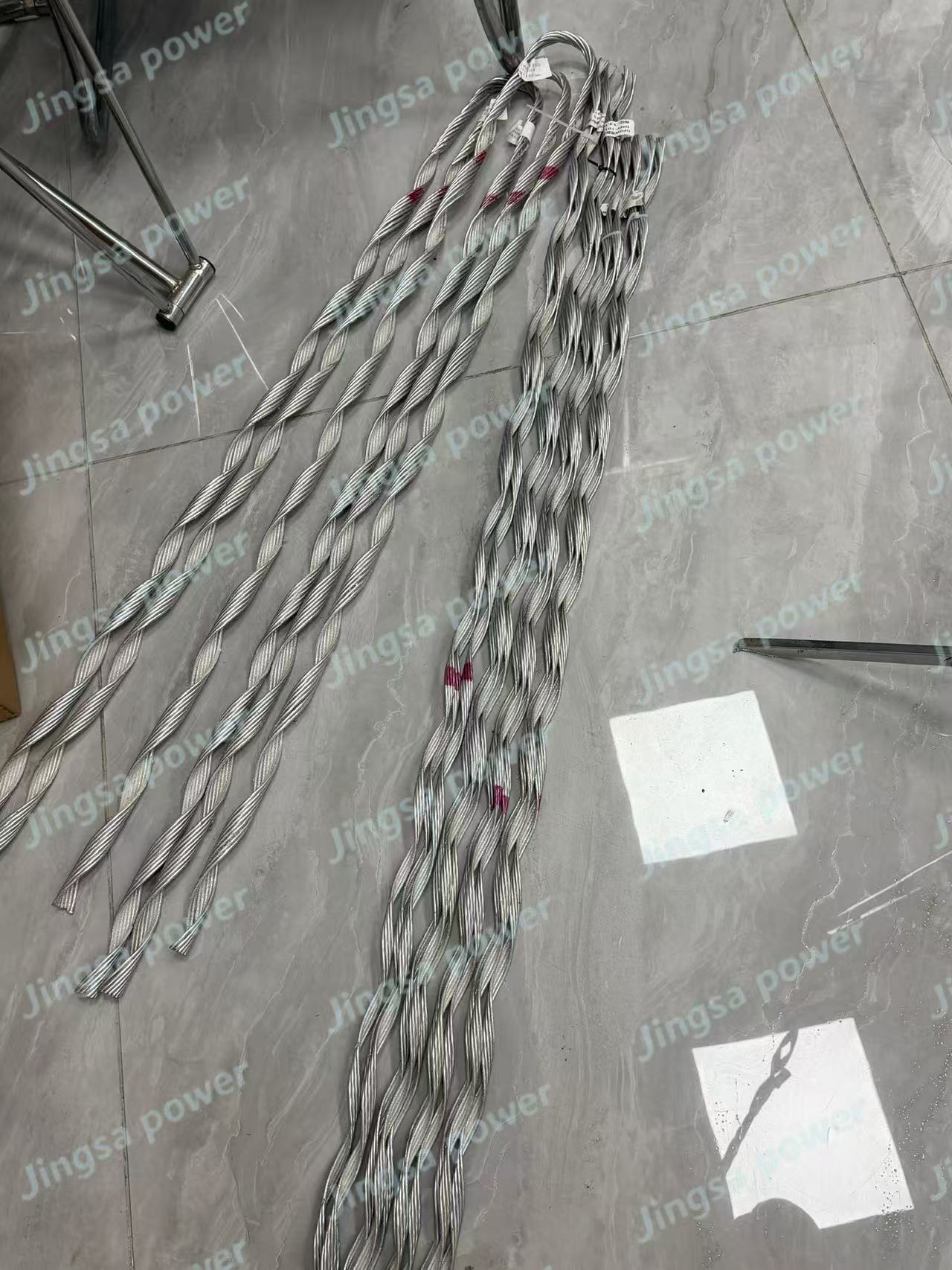 Pre twisted wire protector Pre twisted wire protector