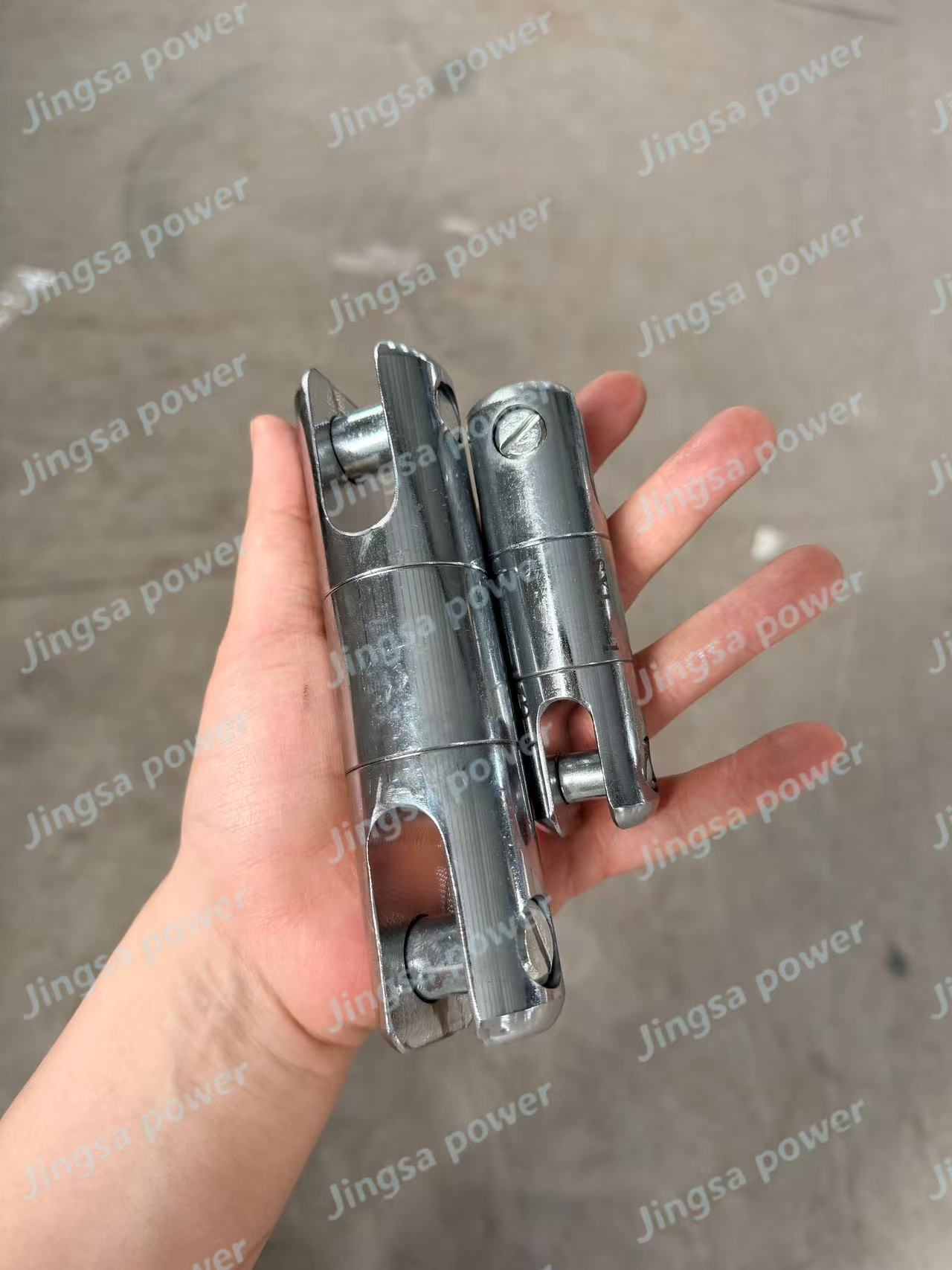 Universal swivel connector Universal swivel connector