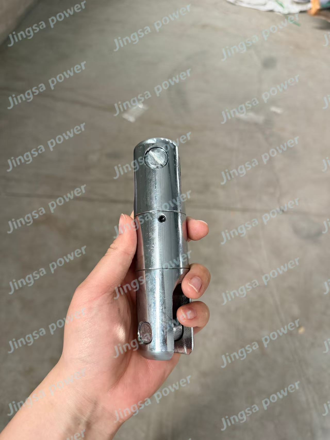 Universal swivel connector Universal swivel connector